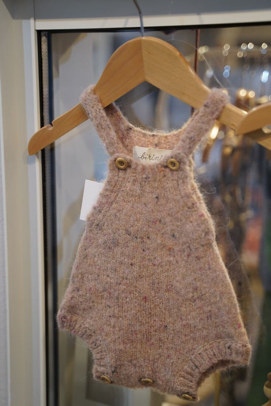 Light Pink knit romper new born ― Birinit Petitの優しさが編み込まれた新生児のための最初の一着