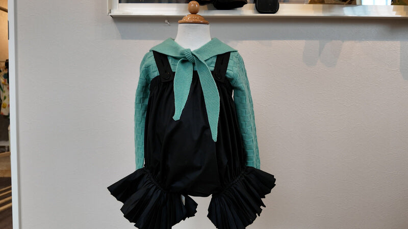 淡いグリーンがほどく午後の支度