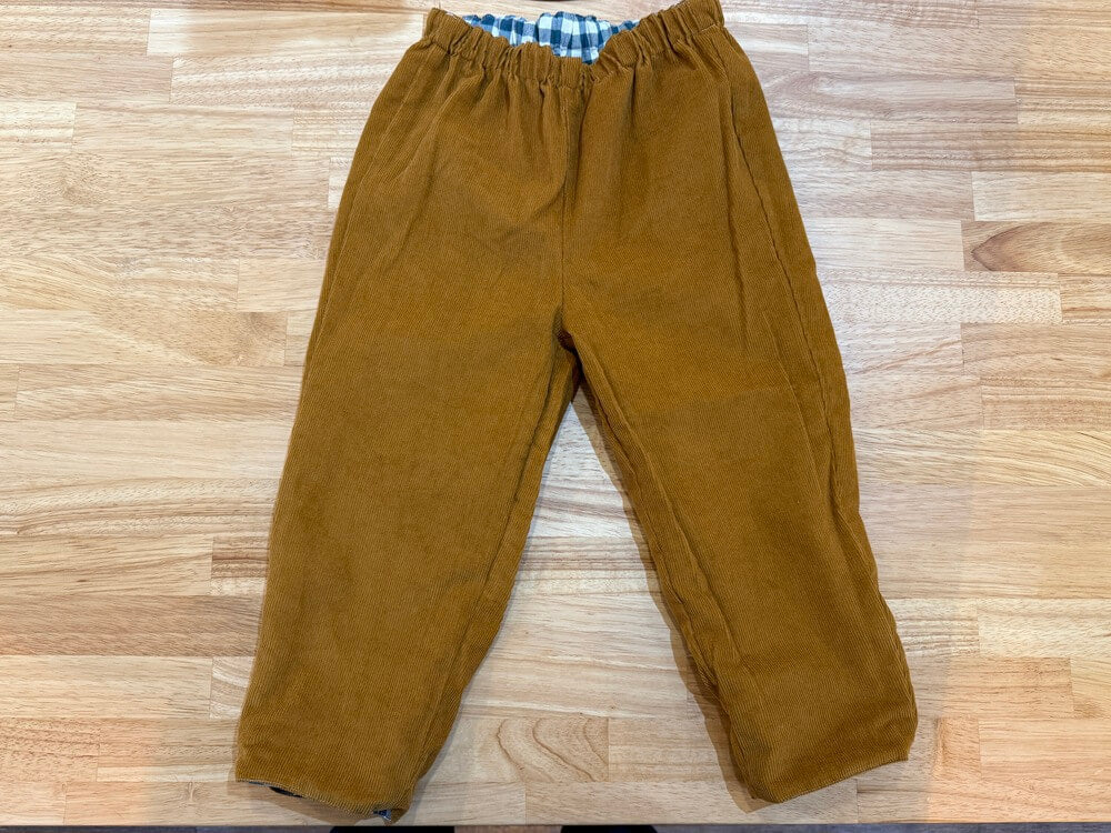 1本で2本分可愛い。LOIR PARIS のリバーシブルパンツ NINI