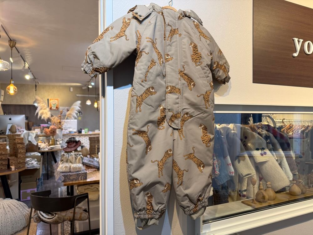 【Konges Sløjd】MISMOU JACKET - TIGER OAK 軽さ × 保温性 × 撥水、冬の最強アウター