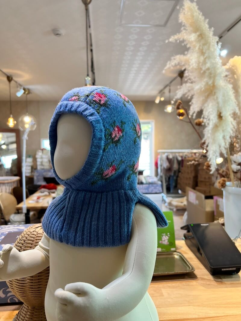 BELOU KNIT BALACLAVA｜冬の毎日に寄り添う、やさしいぬくもり