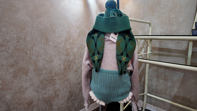 包み込むようなぬくもり、BIRMANIA HOODIE - MIELE