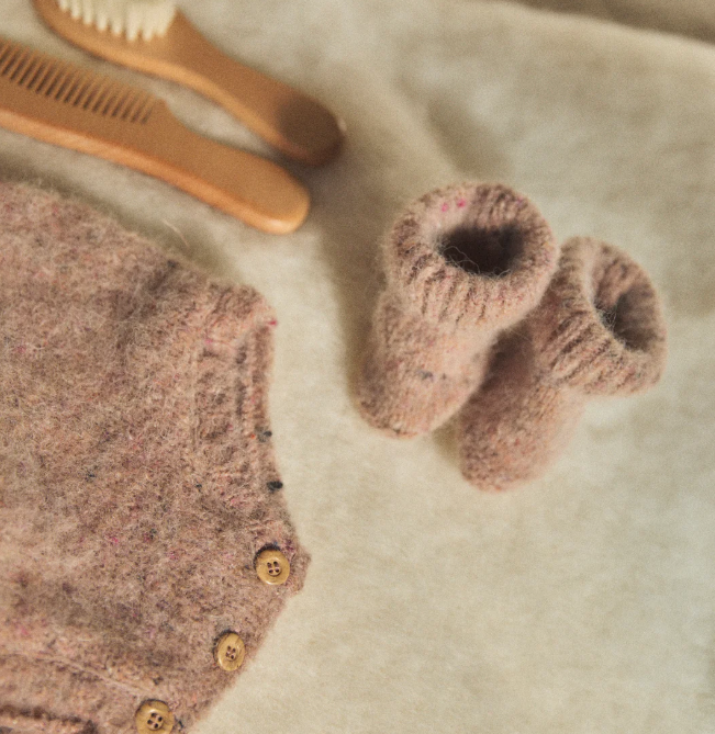 Light Pink knit booties
