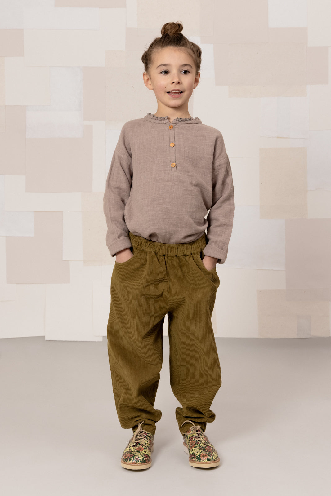 【STUDIO BOHEME】CARROT PANTS - GREEN NUTRIA