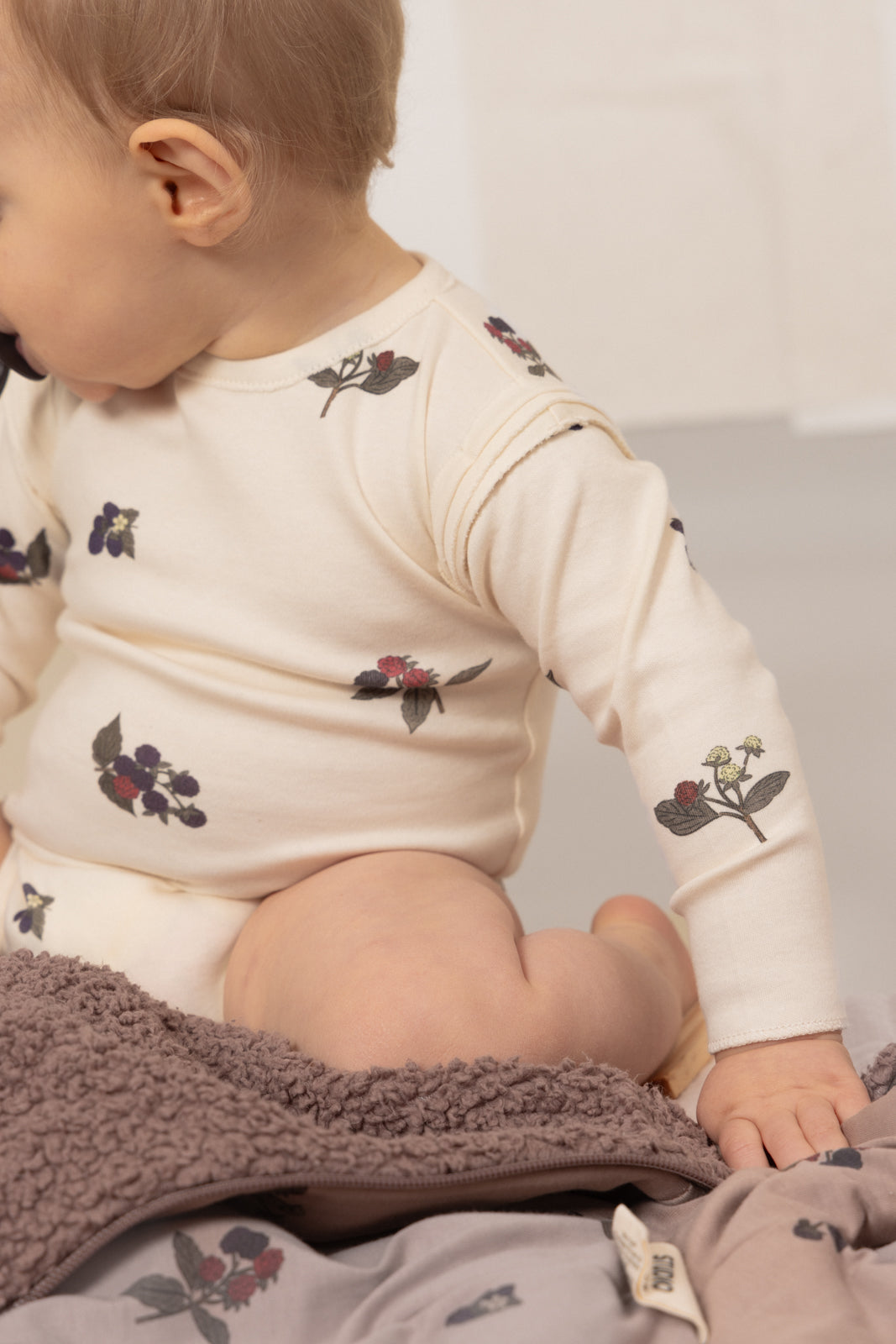 【STUDIO BOHEME】LALA BODYSUIT - ECRU / BLACKBERRIES