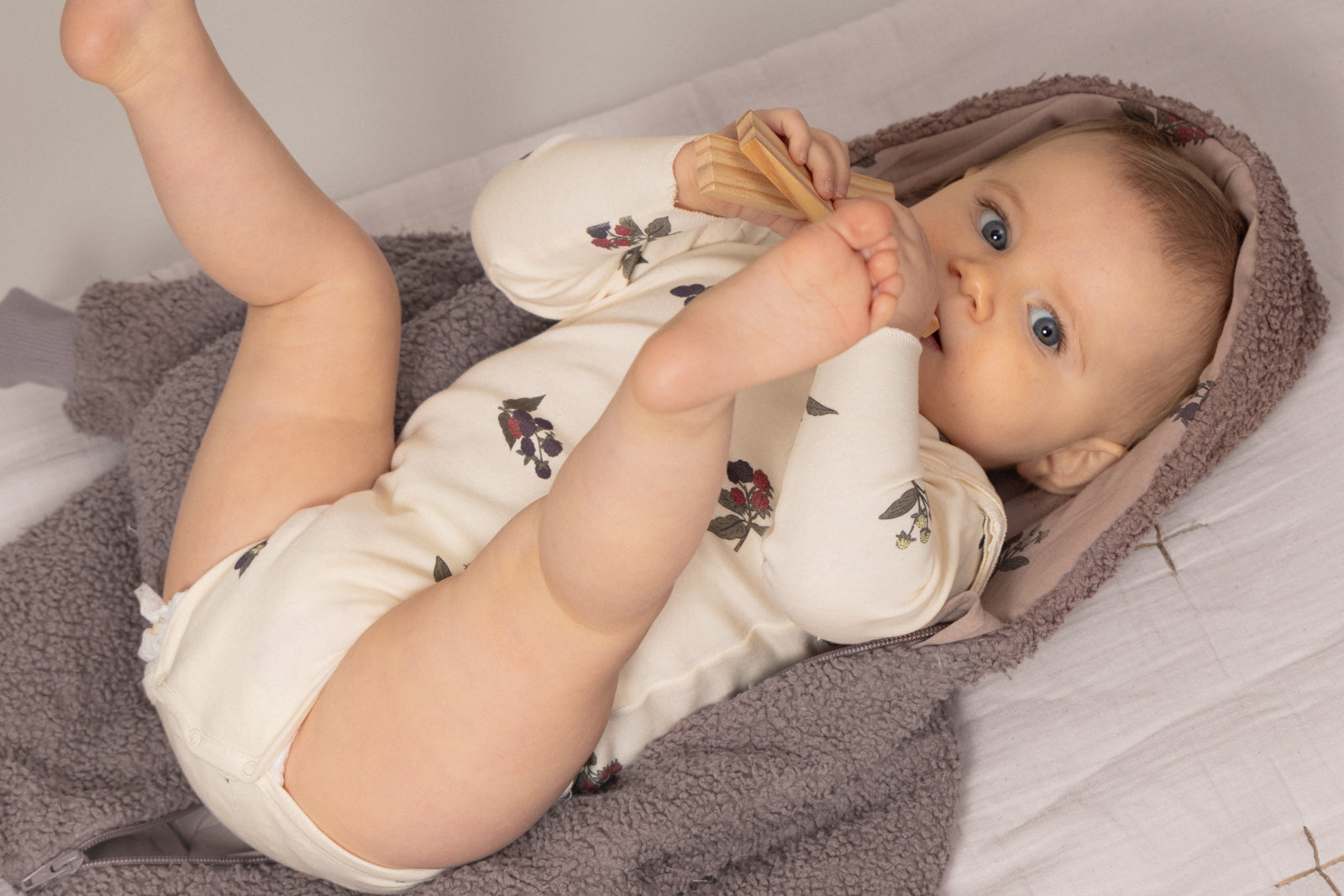【STUDIO BOHEME】LALA BODYSUIT - ECRU / BLACKBERRIES
