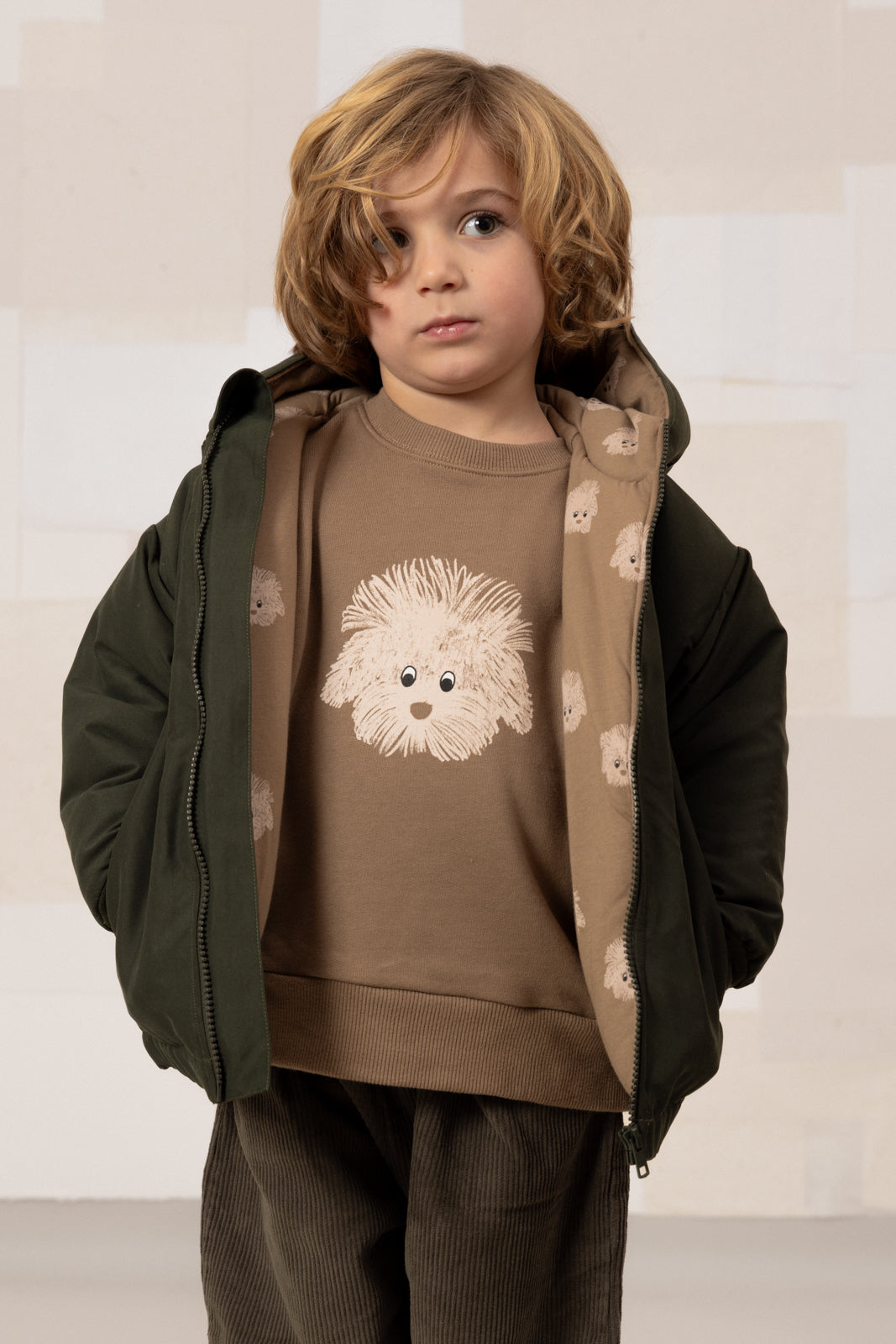 【STUDIO BOHEME】FRIO RAIN COAT - KAKI - Print DOGS inside