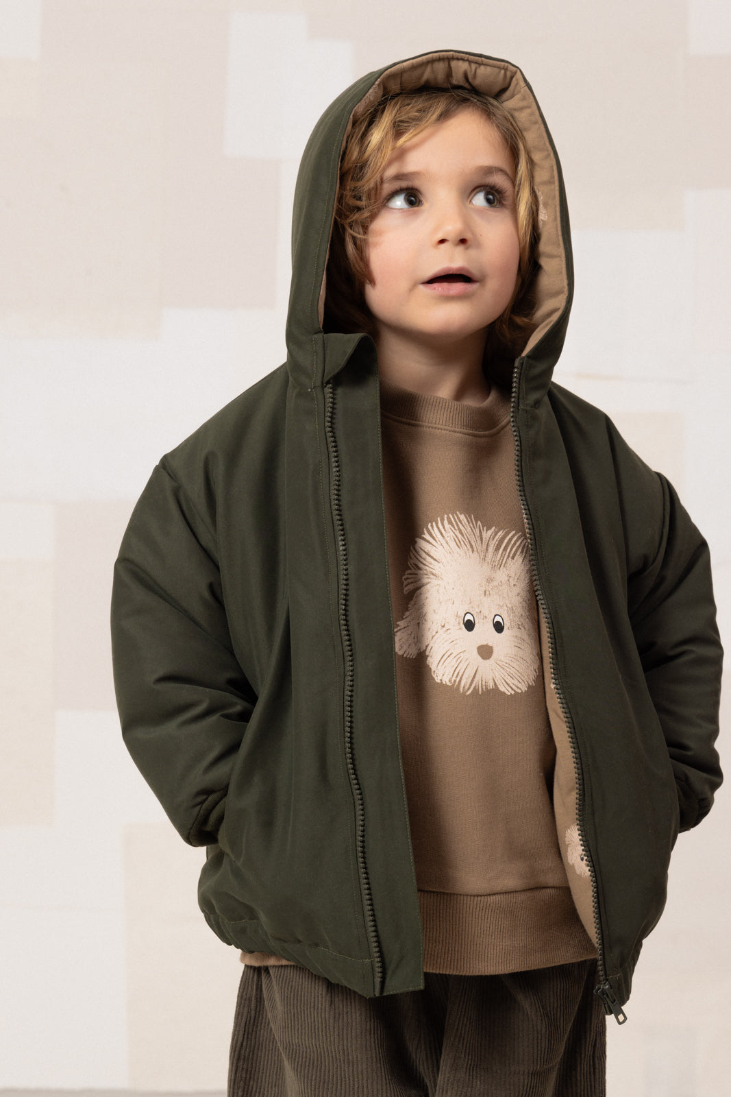 【STUDIO BOHEME】FRIO RAIN COAT - KAKI - Print DOGS inside