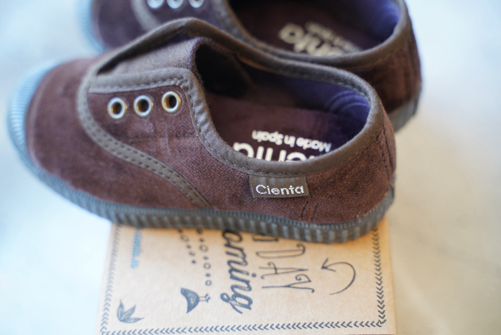 【cienta】デッキシューズ/velour Brown(955-075)