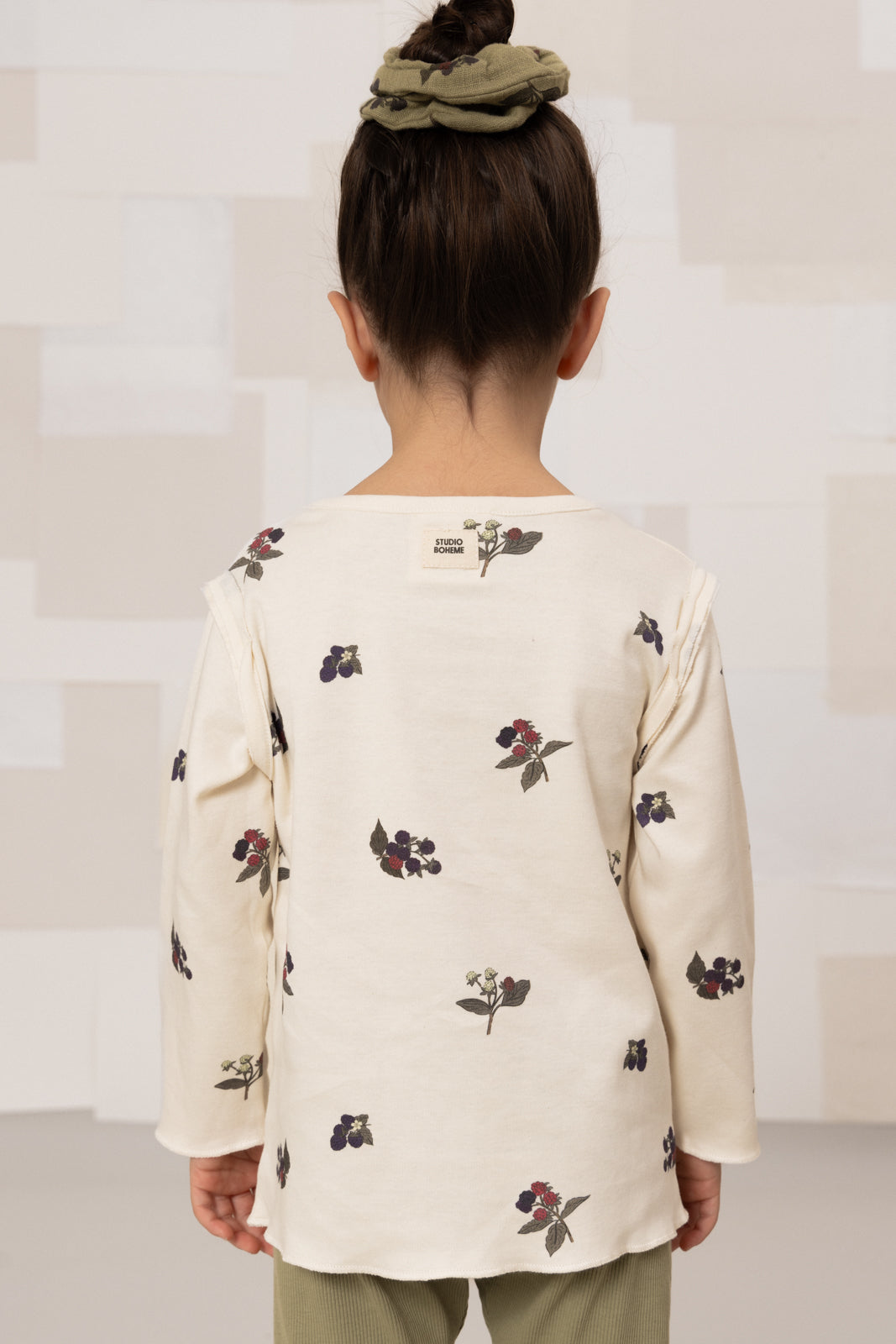【STUDIO BOHEME】LALA T-SHIRT - ECRU / BLACKBERRIES