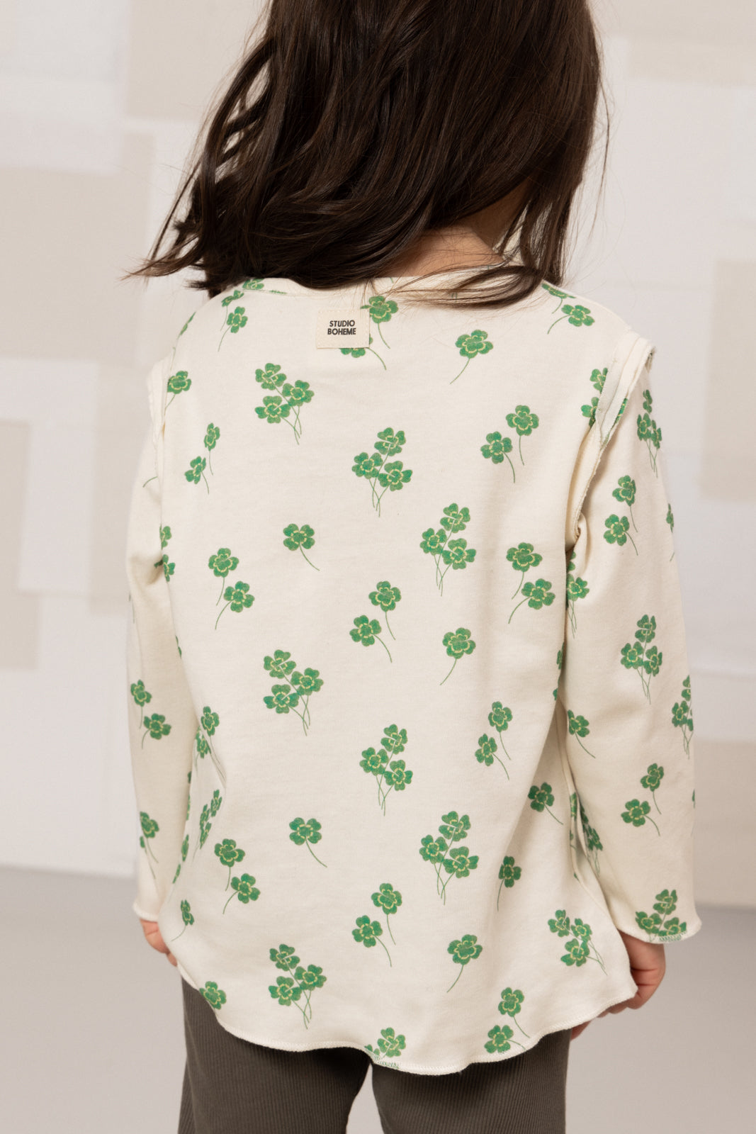 【STUDIO BOHEME】LALA T-SHIRT - ECRU / CLOVERS