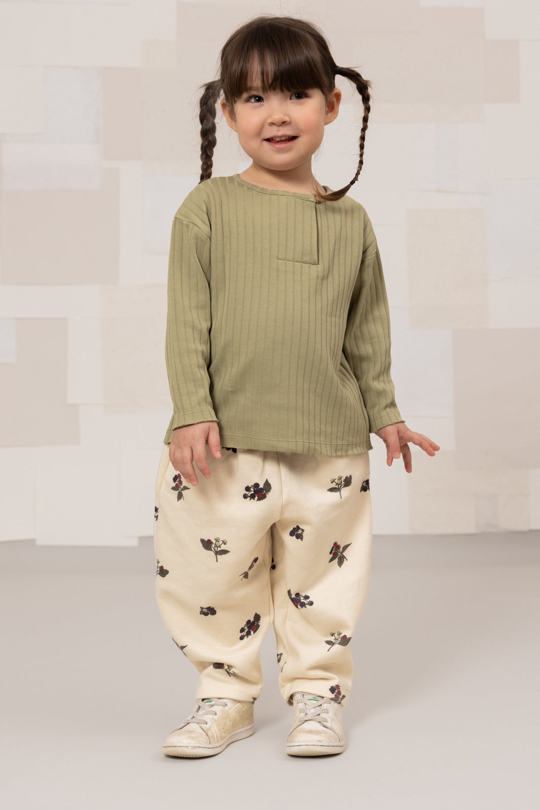 【STUDIO BOHEME】CARROT PANTS - ECRU / BLACKBERRIES