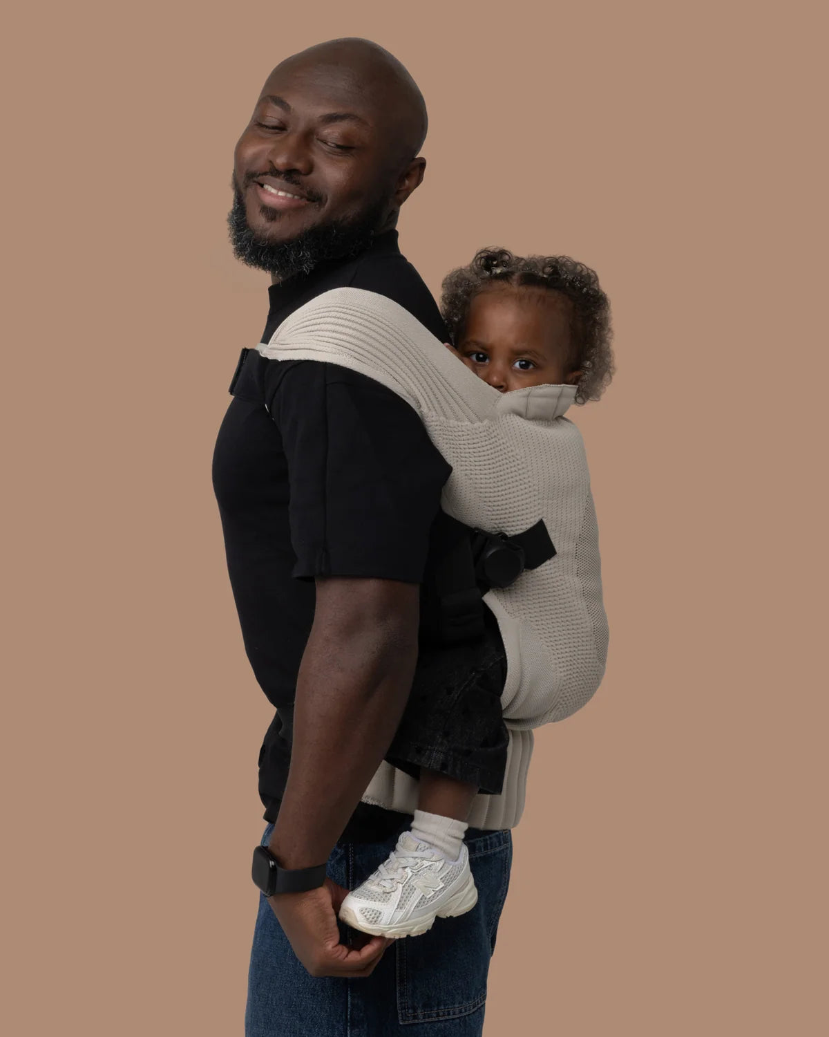 FLYBABY Toddler Carrier Cream 着用写真 5