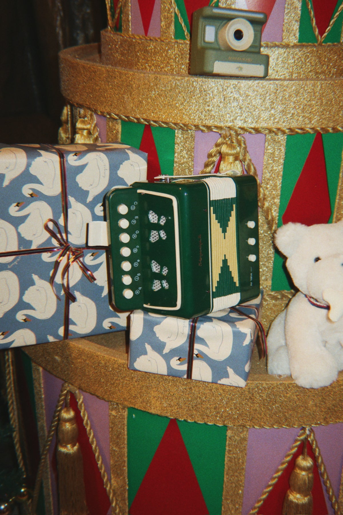 【Konges Sløjd】WRAPPING PAPER - DEER DIARY GREEN
