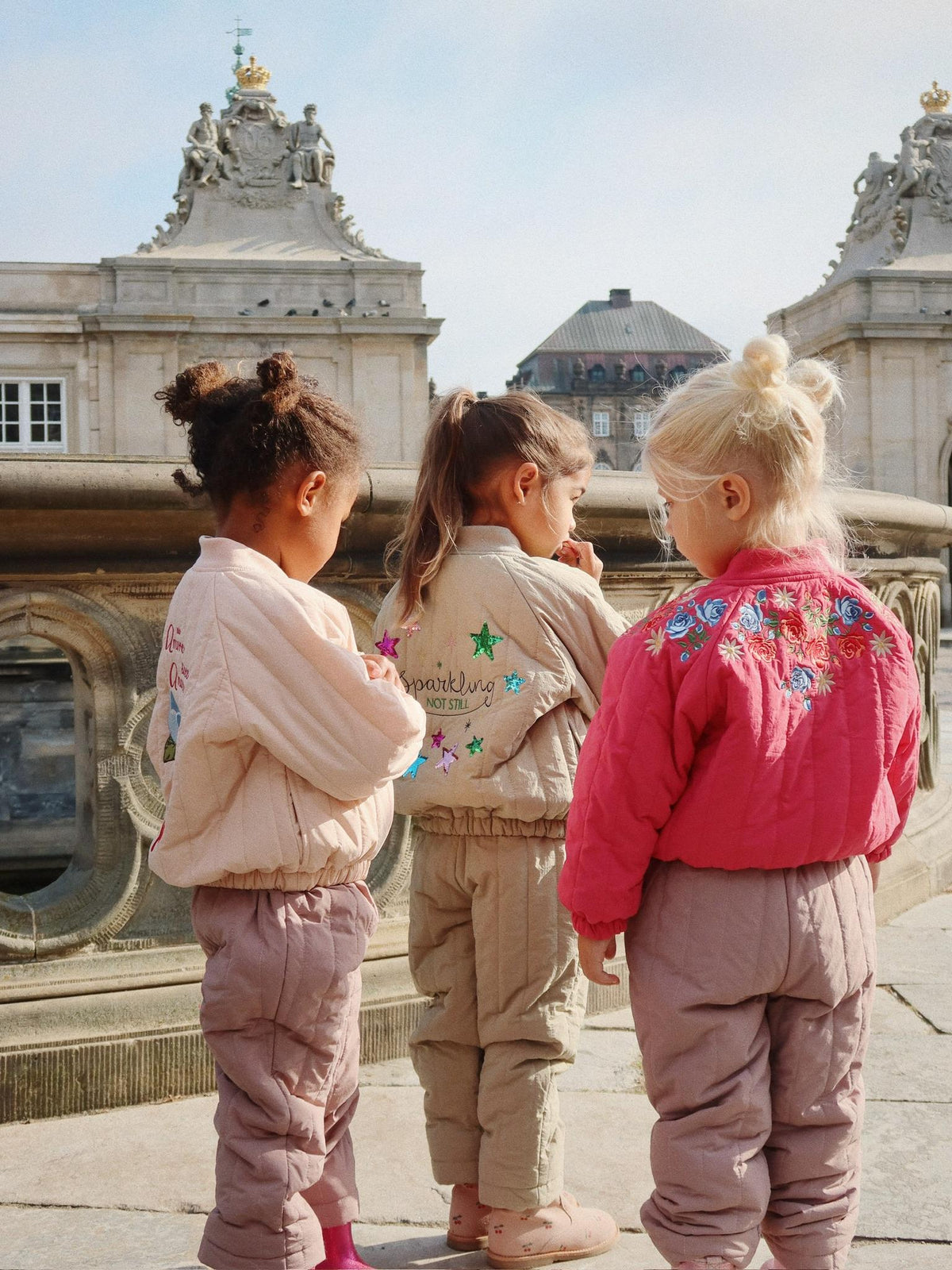 ロケーションでの着用イメージ